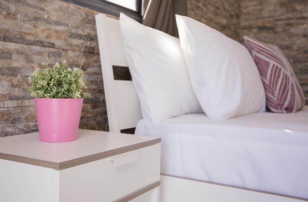 Shenkin Vilmar Apartments Тель-Авив Номер фото